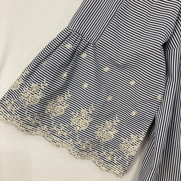 Rafaella Top size 1X V neck Lace Embroidered Striped Preppy Bell Sleeve Feminine - Picture 4 of 11